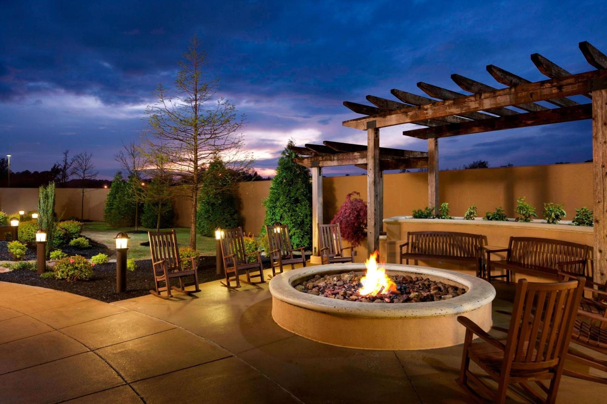 Hotel Courtyard By Marriott Jackson Esterno foto